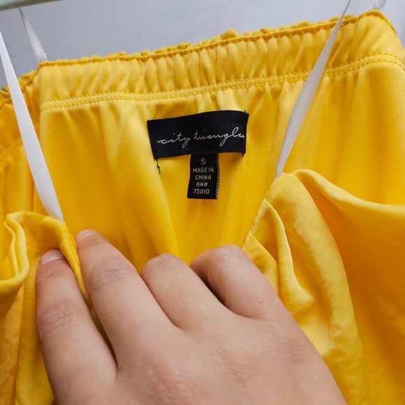 2for$30 city triangles golden yellow strapless dress layered ruffles stretch sm - Picture 3 of 6